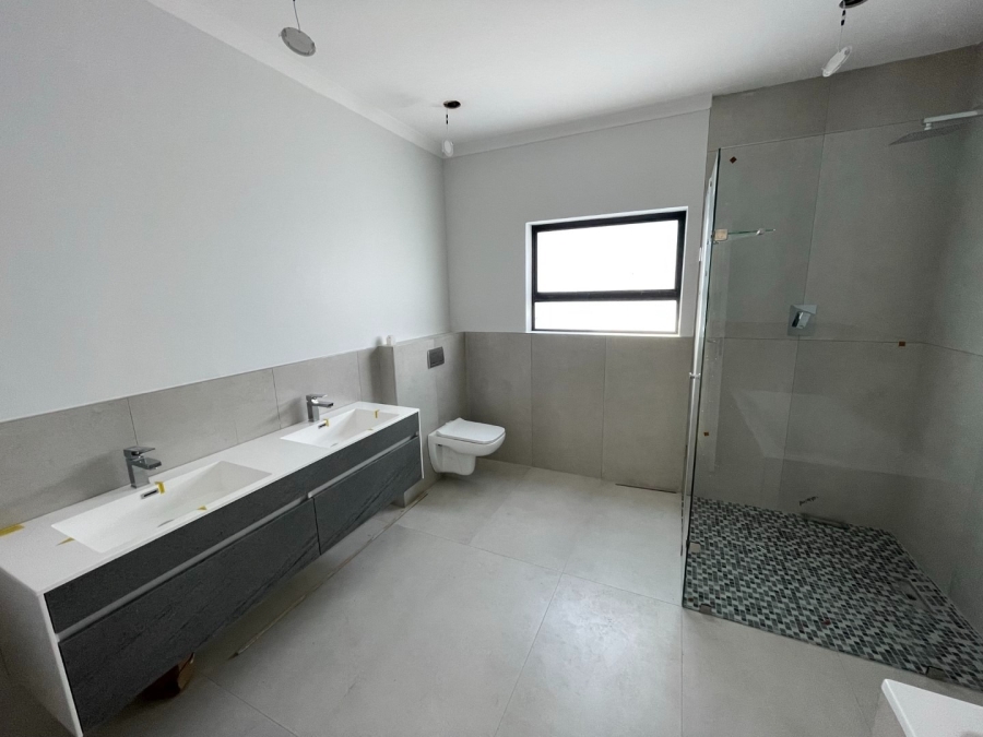 4 Bedroom Property for Sale in Sandown Western Cape